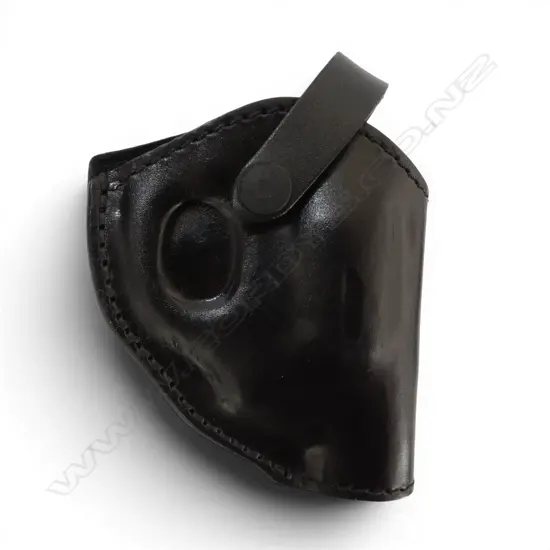SMALL LEATHER REVOLVER HOLSTER right hand, as new H.135 mm