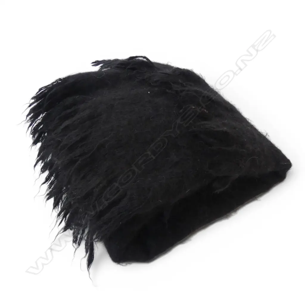 LARGE BLACK MOHAIR BLANKET Image 1++