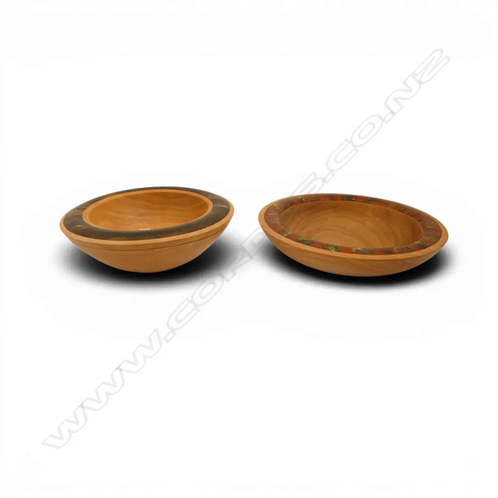 2 WOOD TURNED TOTARA PAUA INLAID BOWLS BY KEN CURNOW DIA 260 & 230MM Image 1++