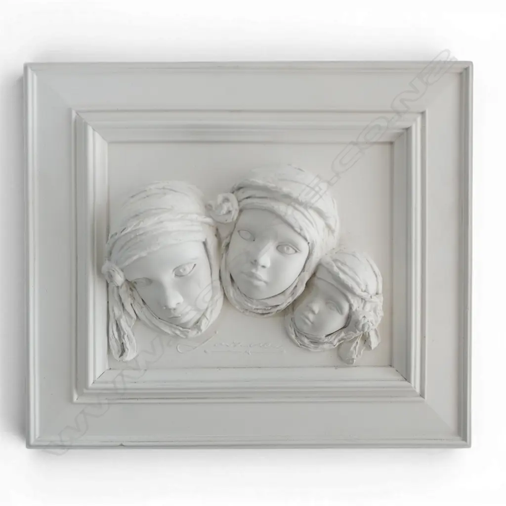 NZ STUDIO POTTERY WALL PLAQUE  3 CHILDREN  BY JAN MCLEAN 1 CHIP H320 L370MM Image 1++