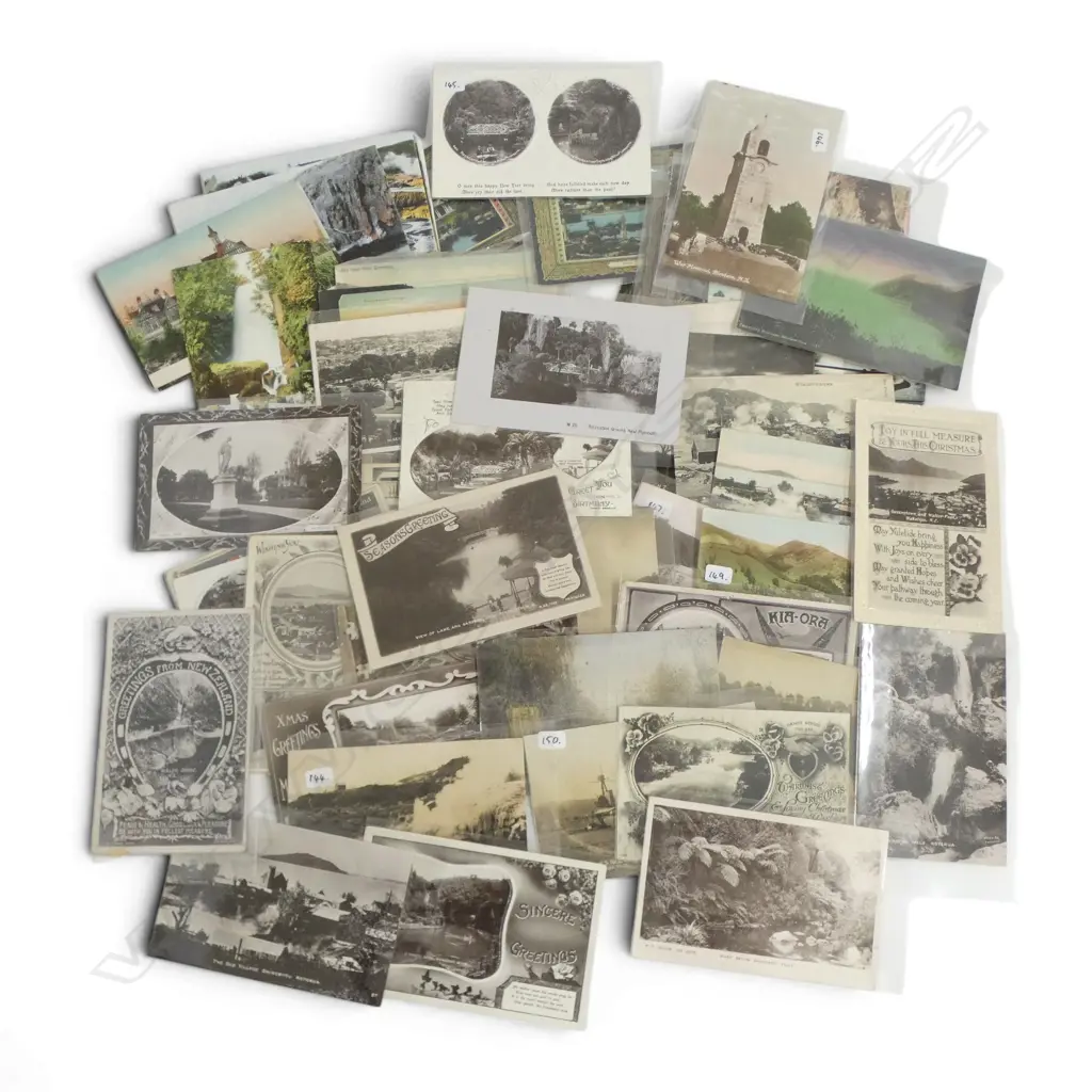 COLLECTION about 100 VINTAGE POSTCARDS mainly Rotorua & greater area. Whakarewarewa etc Image 1++