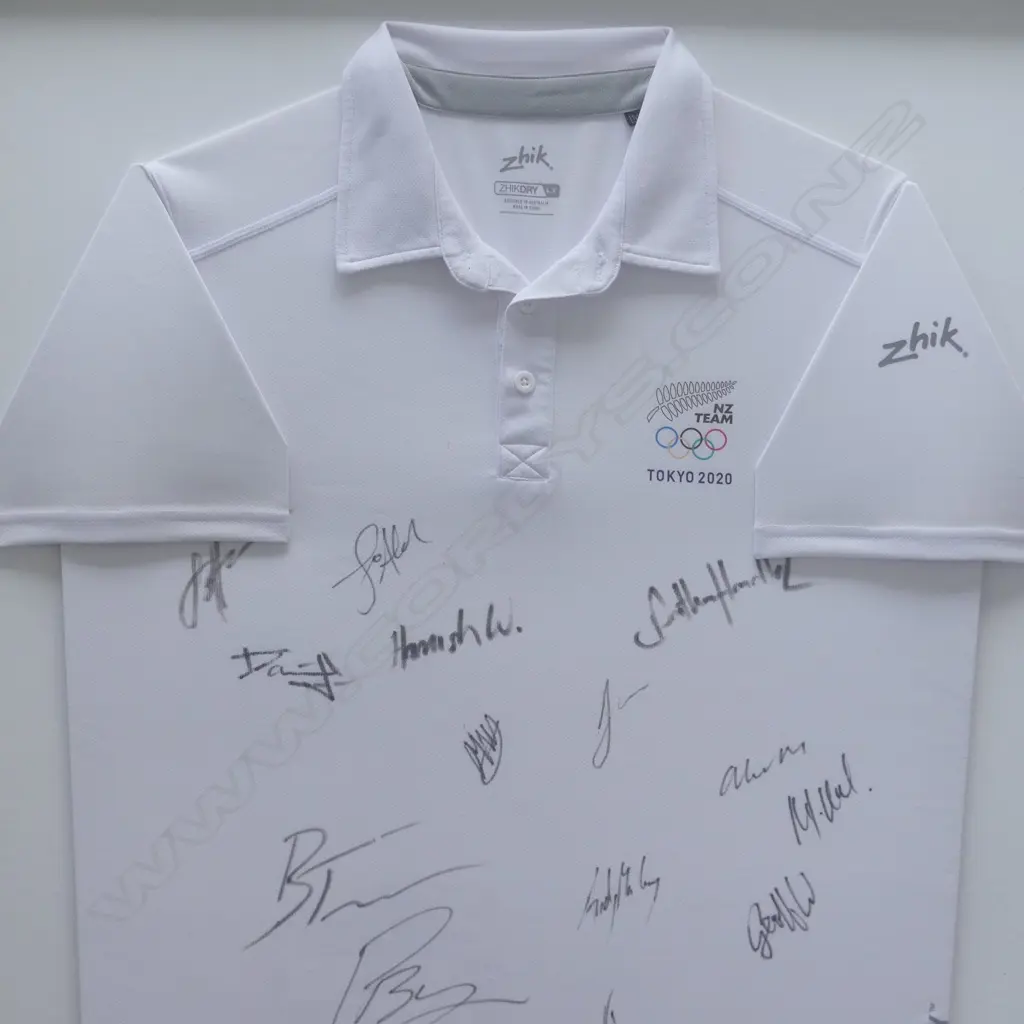 NZ SAILING TEAM 2000 TOKYO OLYMPICS SIGNED POLO SHIRT 820x735mm overall size Image 1++