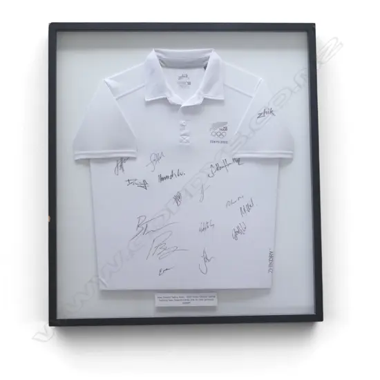 NZ SAILING TEAM 2000 TOKYO OLYMPICS SIGNED POLO SHIRT 820x735mm overall size