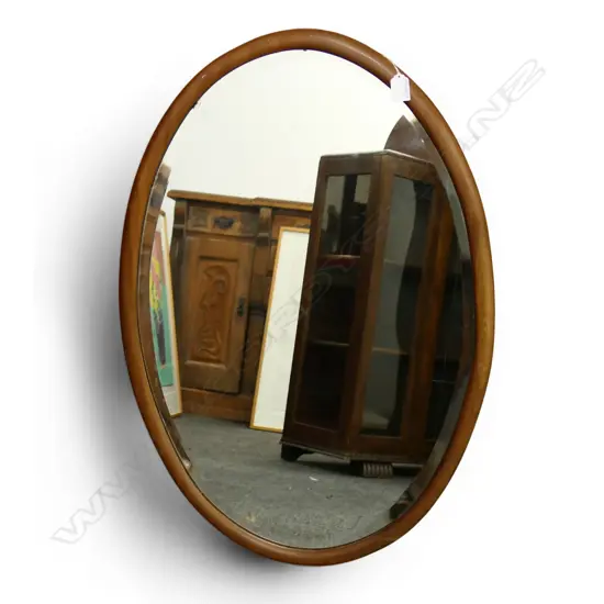 OVAL MIRROR 810x560mm