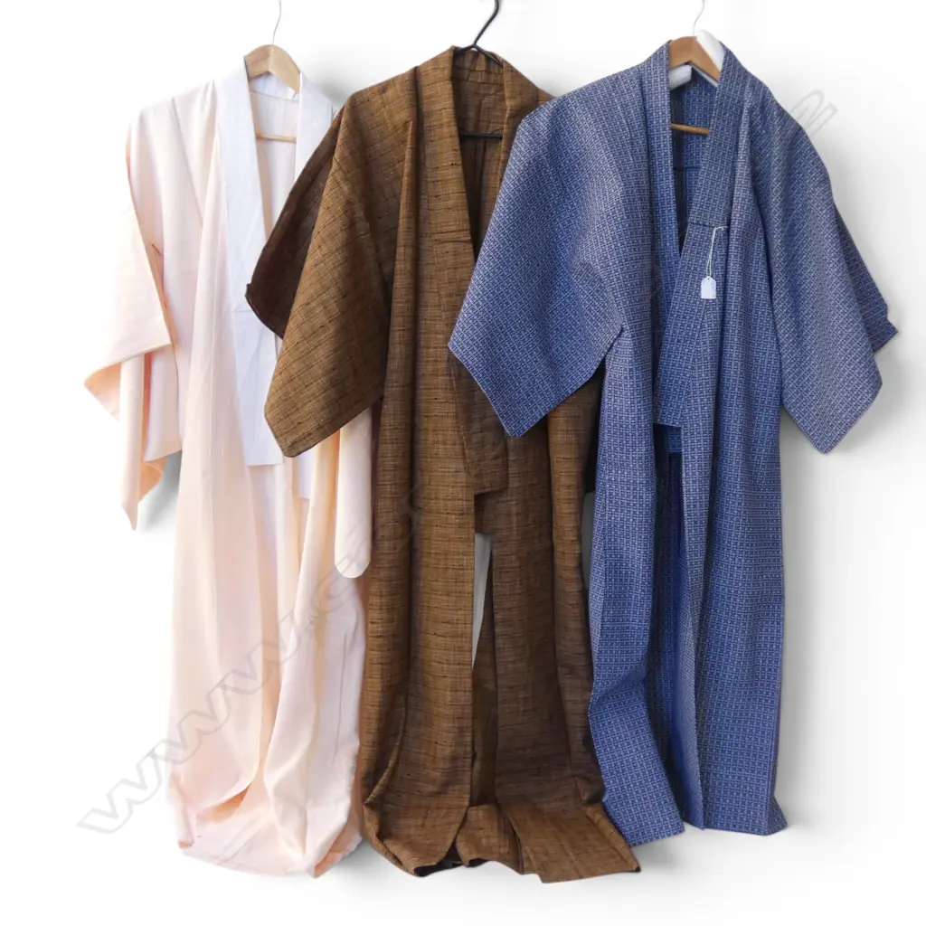 3 JAPANESE KIMONO Image 1++