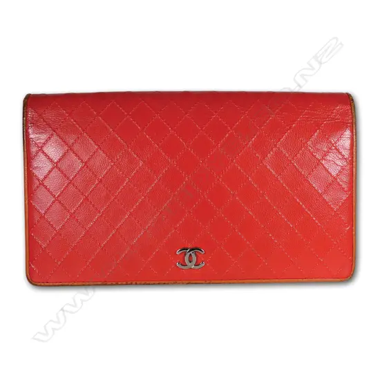 Chanel pre-owned red leather long wallet,