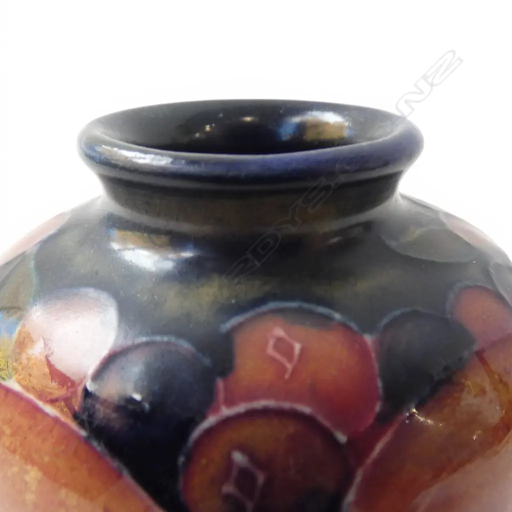 2 SMALL MOORCROFT PIECES: Pomegranate vase restored rim H.90mm. + Small orchid dish Image 1++