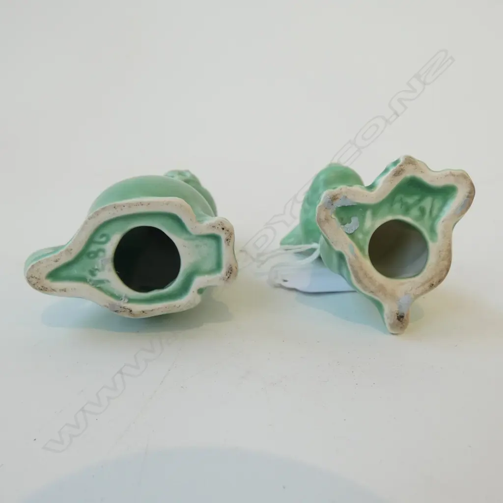 2 SYLVAC POTTERY PIECES: CAT with ribbon #1286 H.105mm + Comical Dog #1291 ? Image 1++