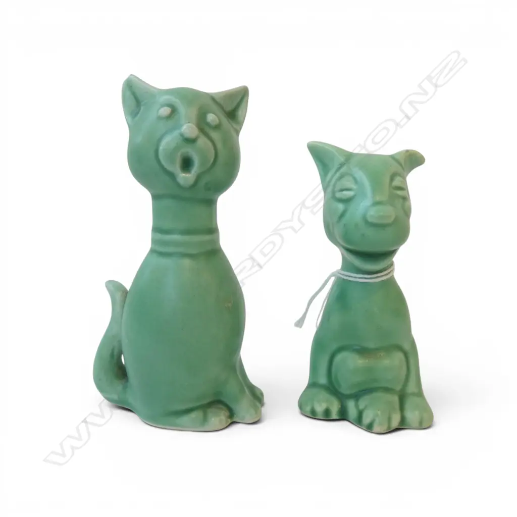 2 SYLVAC POTTERY PIECES: CAT with ribbon #1286 H.105mm + Comical Dog #1291 ? Image 1++