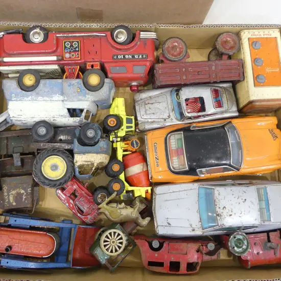 ASST. VINTAGE TOY MODELS