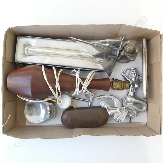 WOODEN LAMP BASE, METAL DECOR PIECES ETC