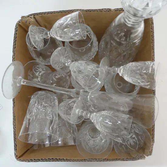 ASST. CRYSTAL INCL. DECANTER, 5 WHISKEY TUMBLERS (1 AF), 4 BRANDY BALLOONS ETC