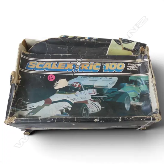 PART BOXED SCALEXTRIC 100 ELECTRIC MODEL RACING SET