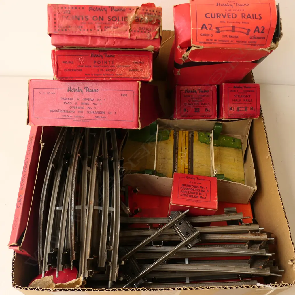 ASST. HORNBY O GAUGE TRACK, MODELS etc Image 1++