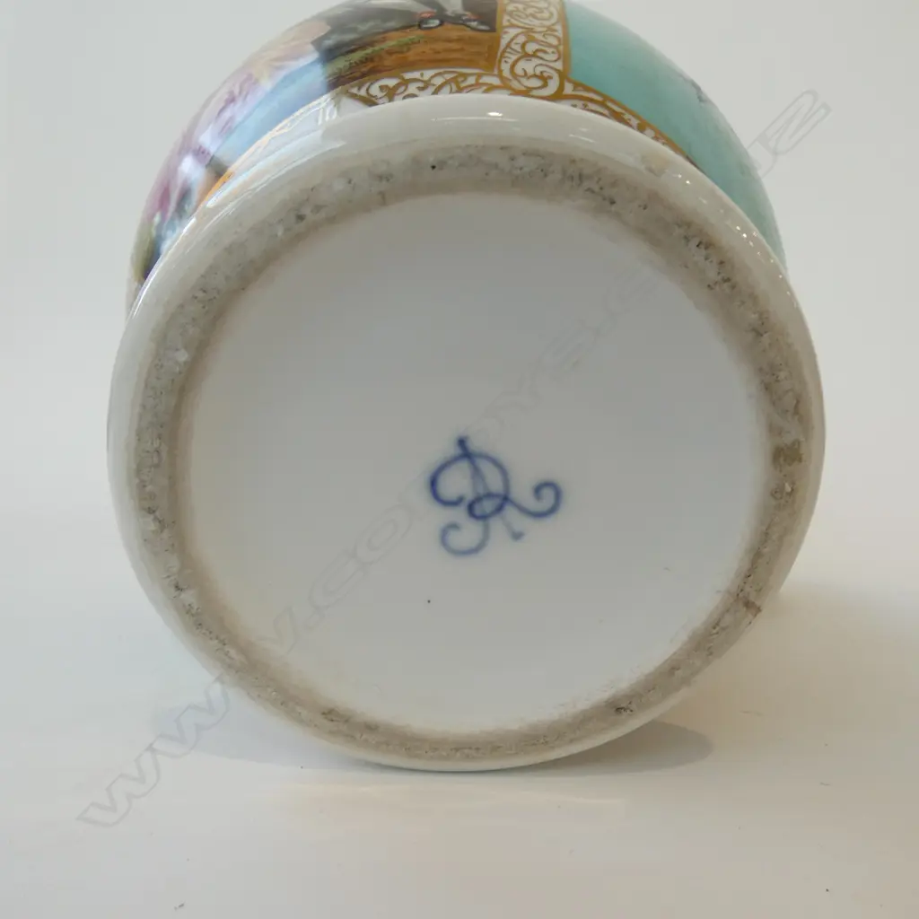LARGE AUGUSTUS REX MARKED CLASSICAL DECORATED LIDDED URN professional repair H.355mm Image 1++