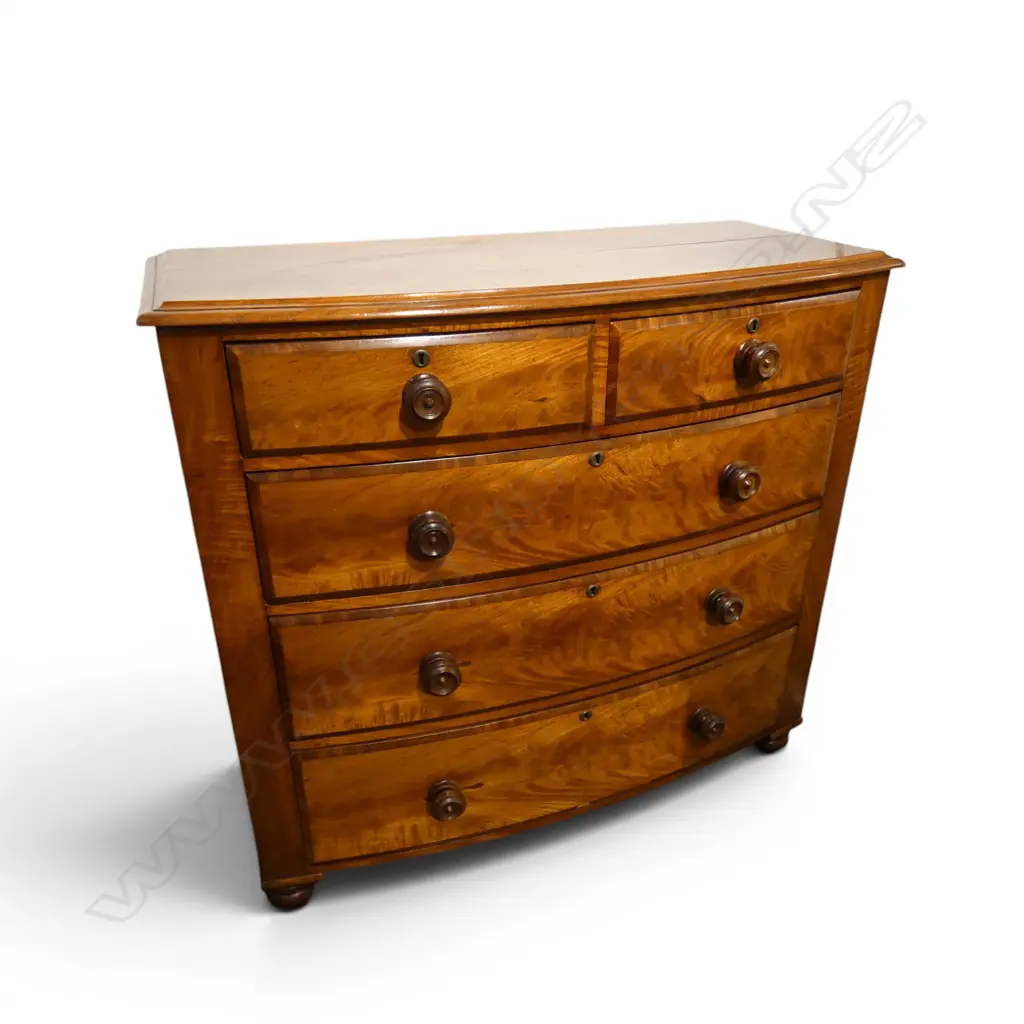 BOW FRONT CHEST OF DRAWERS 1150x500x1080mm Image 1++