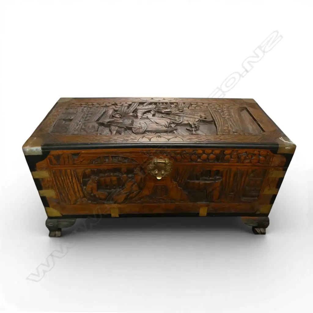 SMALL CAMPHOR CHEST 755x365x360mm Image 1++