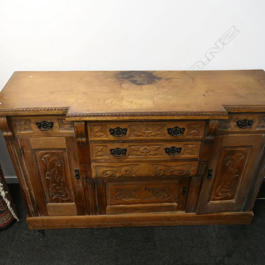COLONIAL BREAKFRONT SIDEBOARD 1510x500x930mm Image 1++