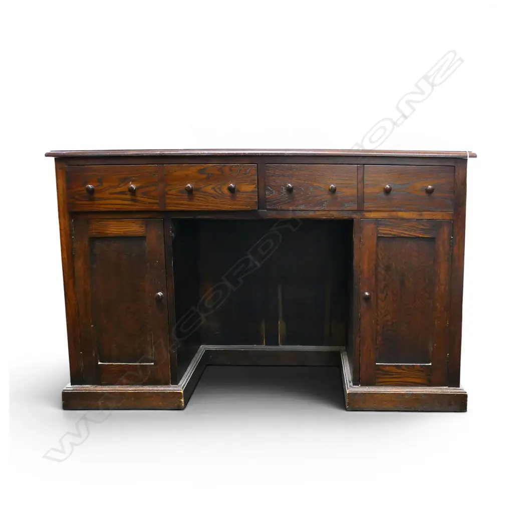 OAK DESK 1320x420x785mm Image 1++