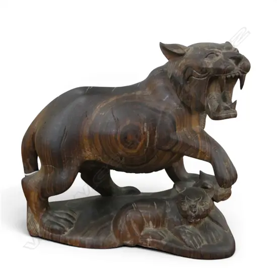 CARVED WOODEN LION H.240mm