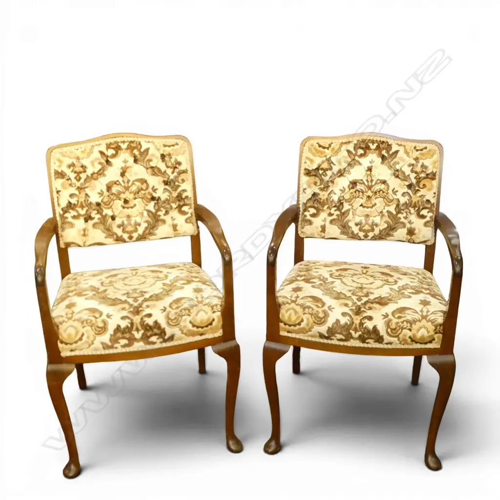 PR UPHOLSTERED CHAIRS  Image 1++