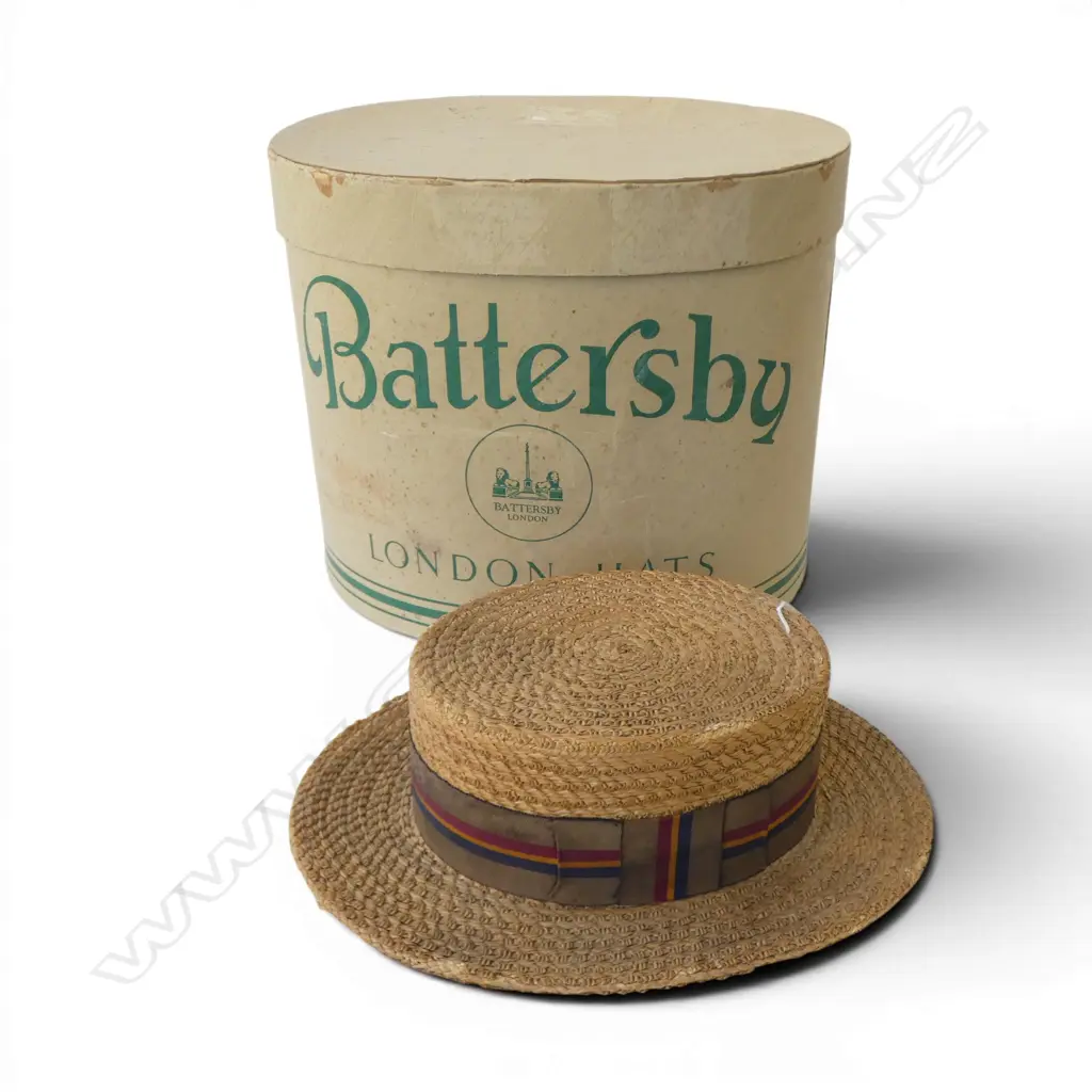 1920s STRAW BOATER HAT + HAT BOX 'BATTERSBY' Image 1++