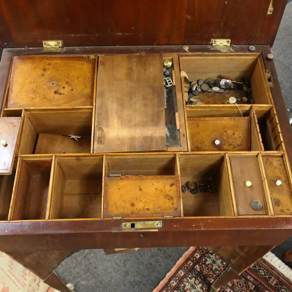 ANTIQUE SEWING TABLE, FAULTS W.575mm Image 1++