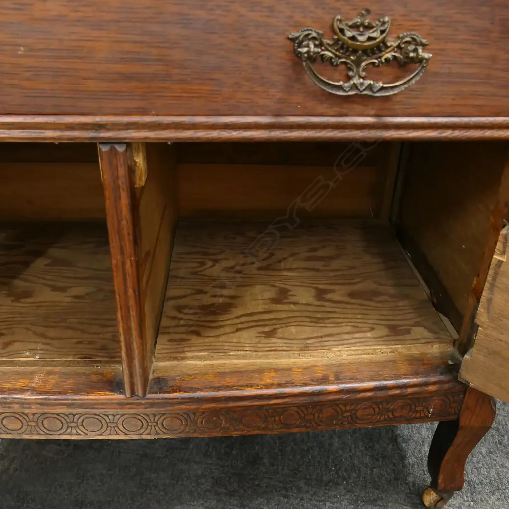 OAK CABINET W.840mm Image 1++