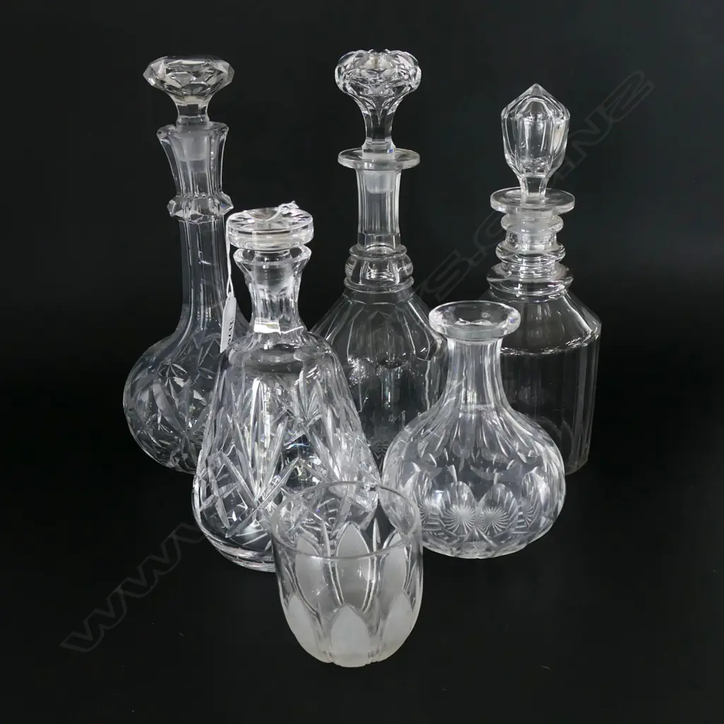 4 DECANTERS MISSMATCHED STOPPERS plus CARAFE & GLASS Image 1++