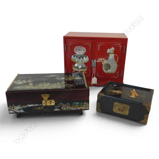 3 ORIENTAL JEWELLERY BOXES W.315mm