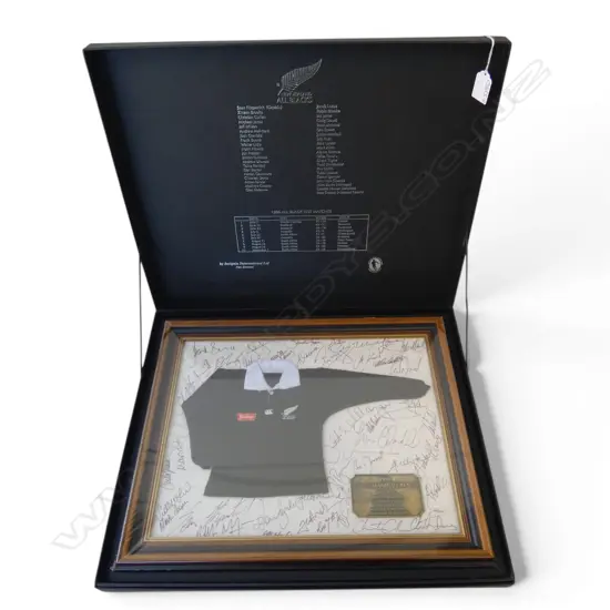 NEW ZEALAND 1996 Ltd Ed. ALL BLACKS FRAMED MINIATURE JERSEY 26/300 