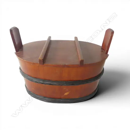 LG ORIENTAL LIDDED WOODEN CONTAINER W.610mm