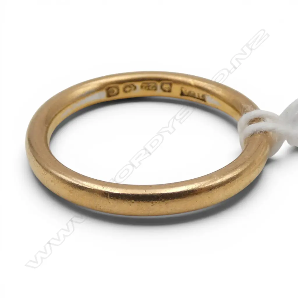 22CT RING, 4.4gms SIZE M Image 1++