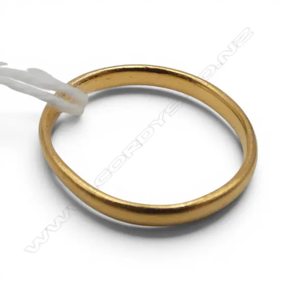 22CT RING, 1.8gms SIZE K