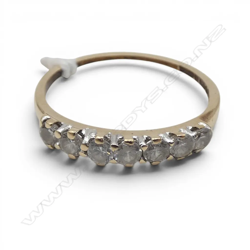 9CT WHITE STONE RING 1.2gms  STONES ARE ABBRADED SIZE N Image 1++