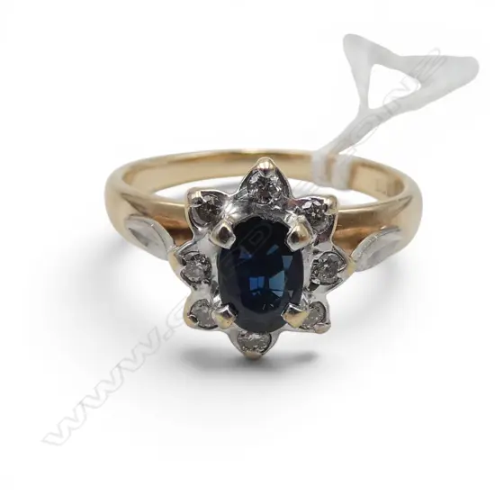 9ct SAPPHIRE & DIAMOND RING, 2.70gm SIZE L