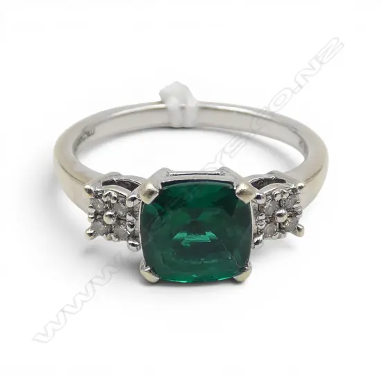 10CT GOLD CREATED EMERALD & DIAMOND RING 3.6gms SIZE O