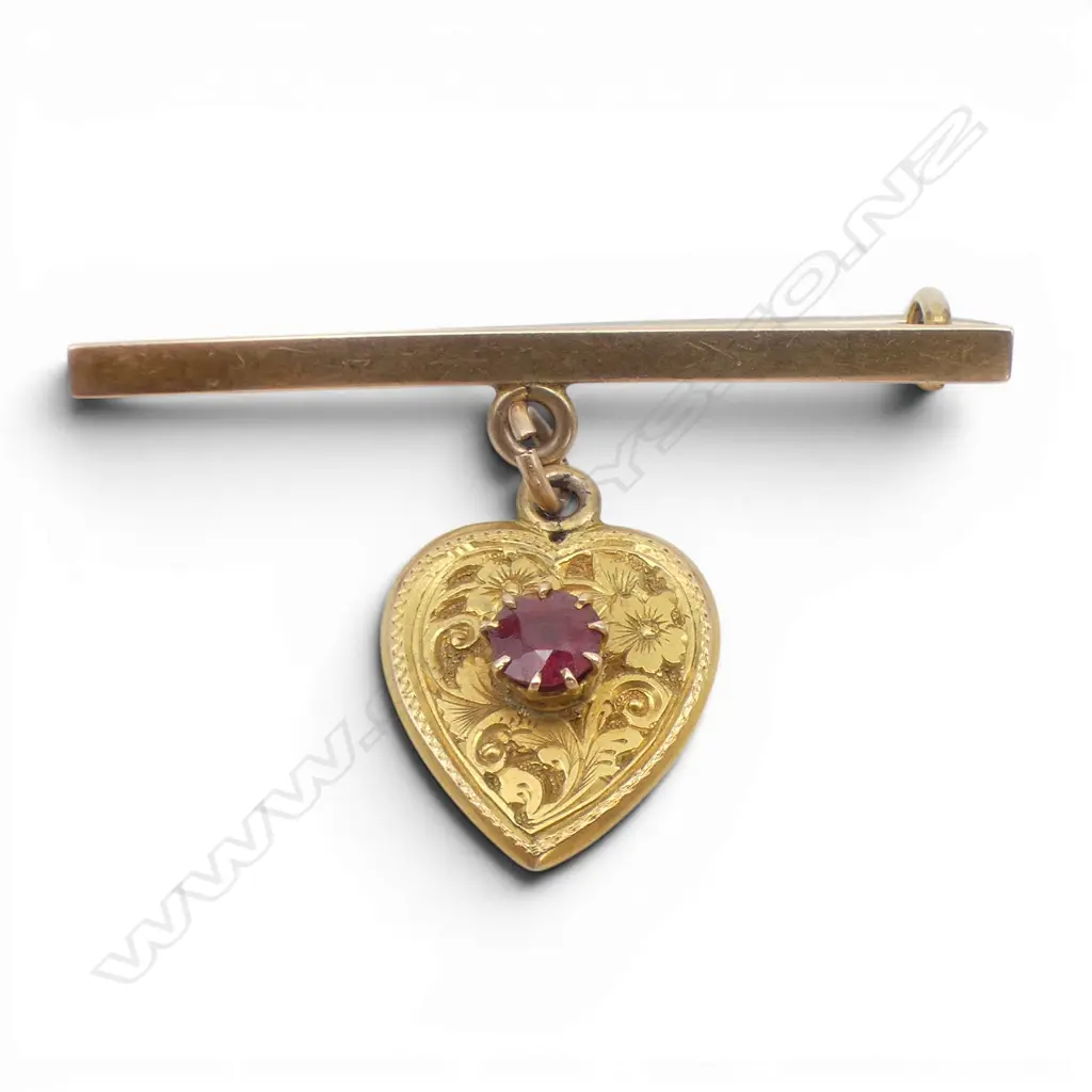 9ct HEART BAR BROOCH w RED STONE, 5.29 Image 1++
