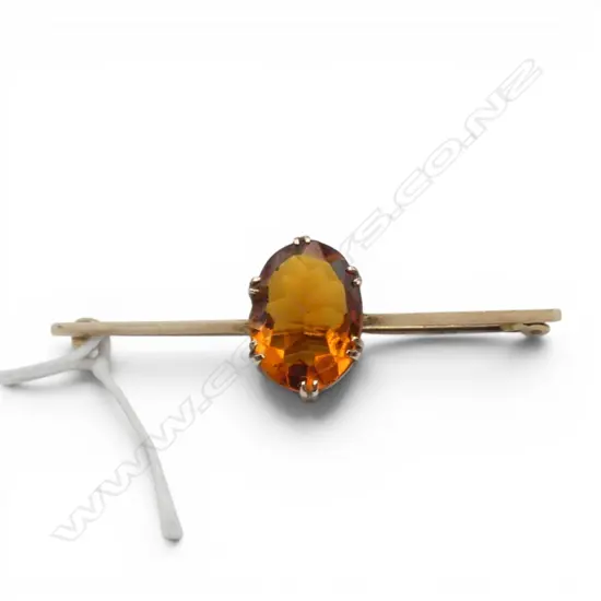 9CT GOLD  YELLOW GLASS BAR BROOCH 4.5GMS 