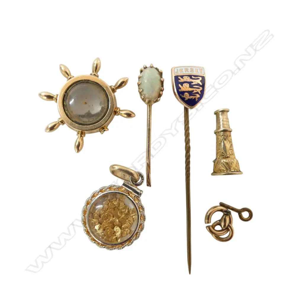 ASST. SCRAP GOLD, 8gms Image 1++