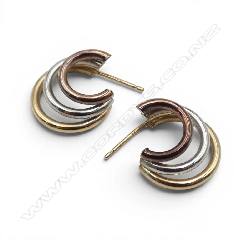 PR 9CT EARRINGS, 2.3gms NO BUTTERFLIES Image 1++