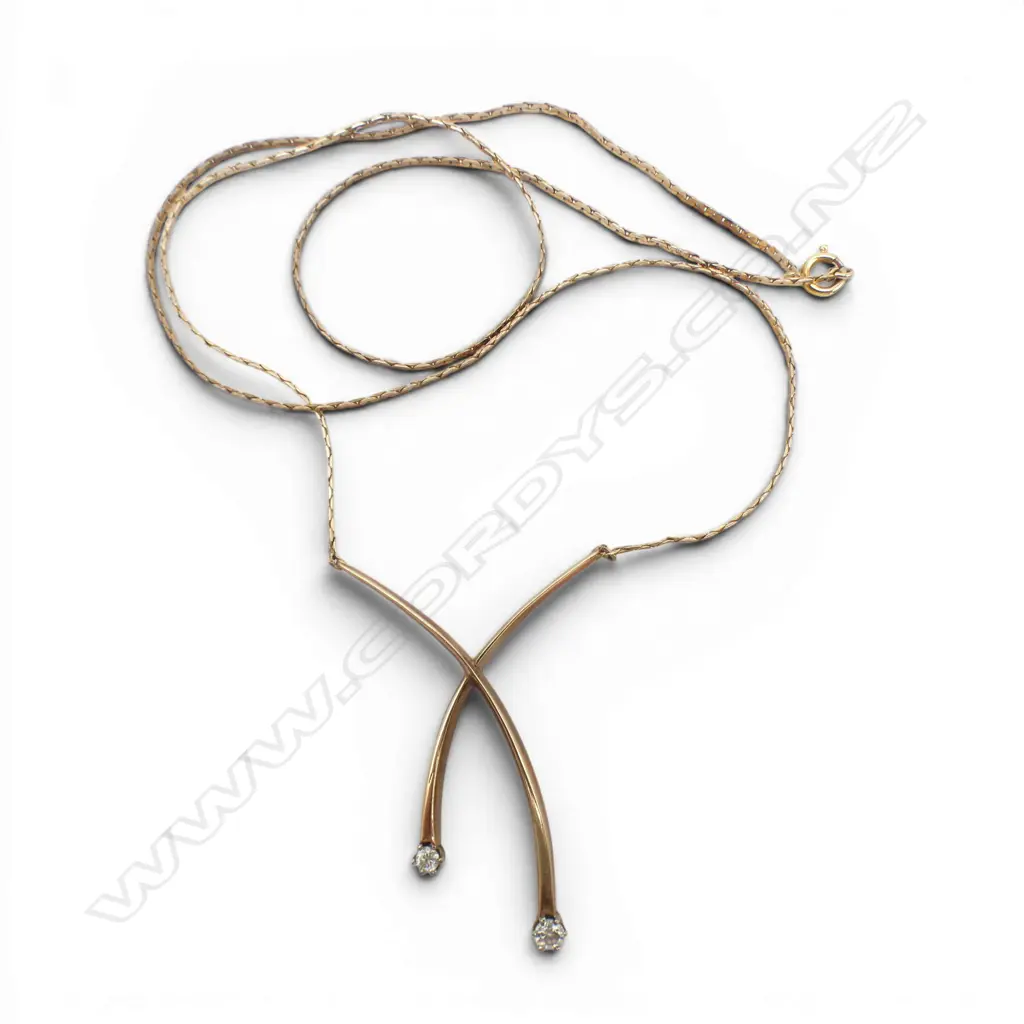 9CT DIAMOND PENDANT NECKLACE 4.4gms Image 1++