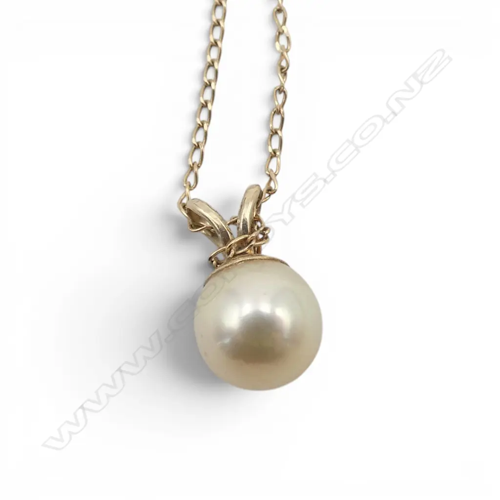 9CT PEARL PENDANT NECKLACE, 1.4gms Image 1++