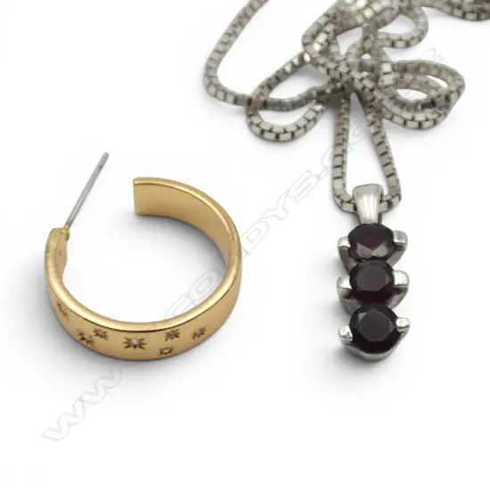 STG SILVER PENDANT NECKLACE, 7.8gms + GP SINGLE EARRING