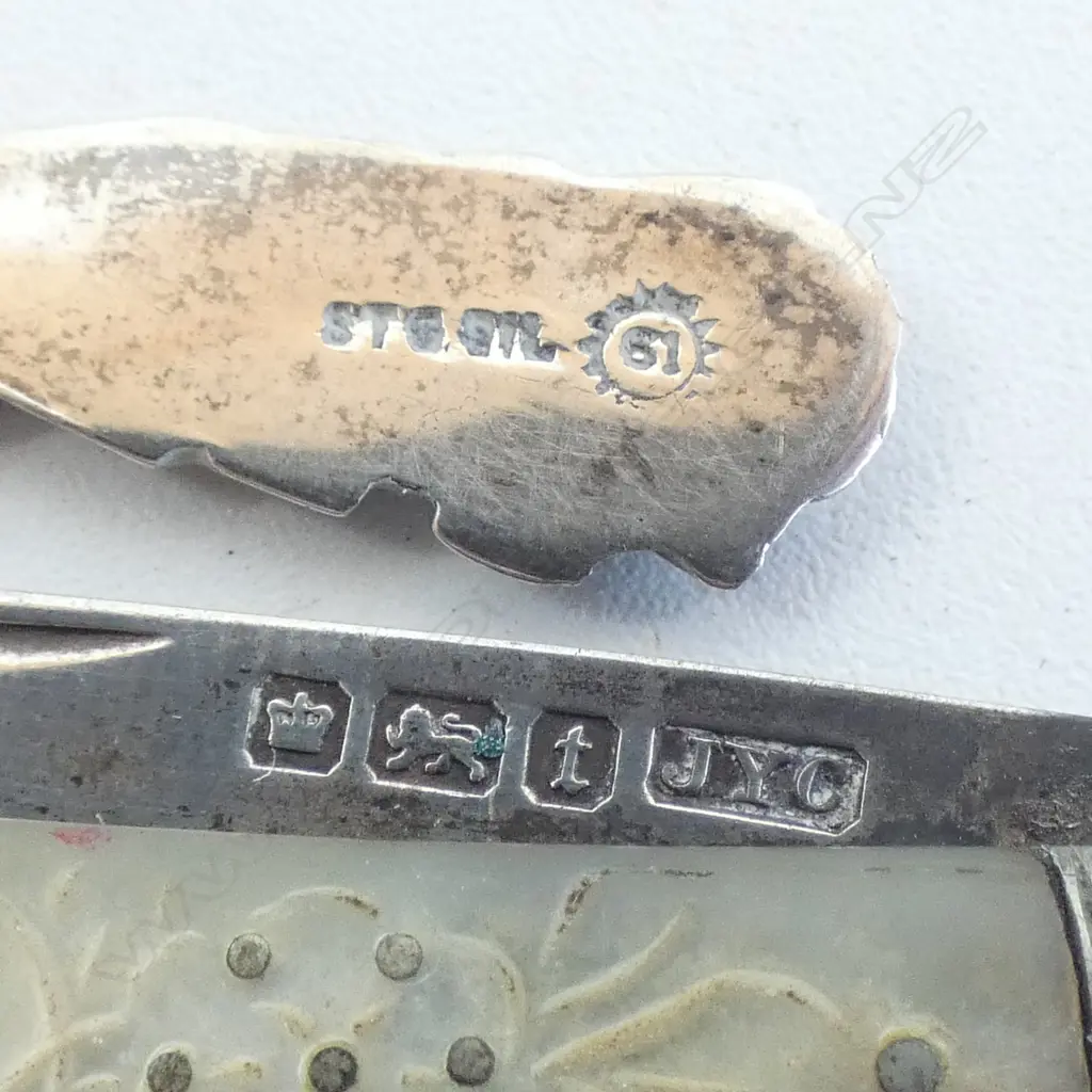 5 PCES STG SILVER; POCKETWATCH, 2 SPOONS, PROPELLING PENCIL, MoP POCKET KNIFE Image 1++