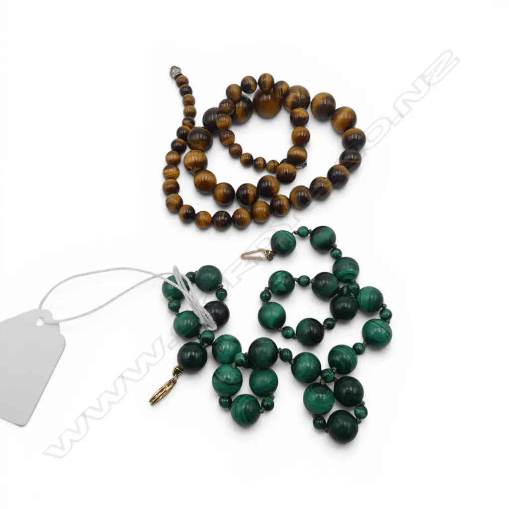 2 BEAD NECKLACES; TIGERSEYE L.415mm, MALACHITE L.430mm w. 14ct CLASP Image 1++