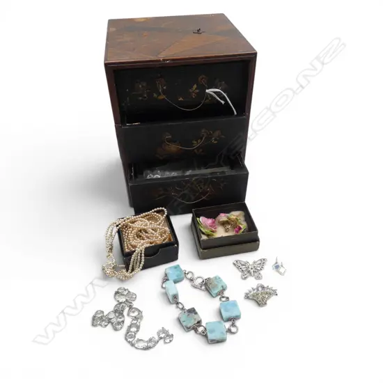 OLD INLAID JAPANESE JEWELLERY BOX (FAULTS) w. asst. jewellery