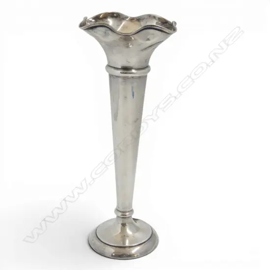 Sheffield 1917 STG SILVER TABLE TAPPERED VASE plaster filled base. H.265mm. 369gms