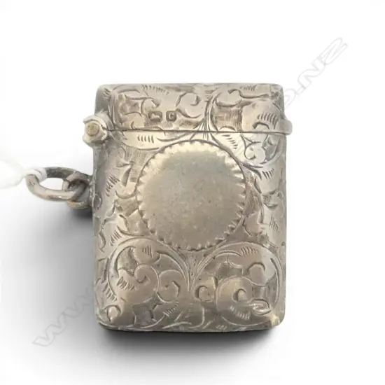 Chester 1903 SILVER ENGRAVED VESTA 17gms