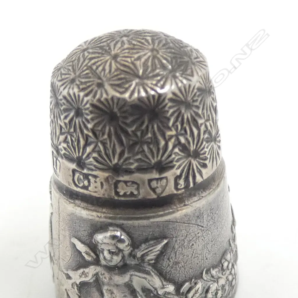 3 EDAWRDIAN SILVER THIMBLES13gms Image 1++